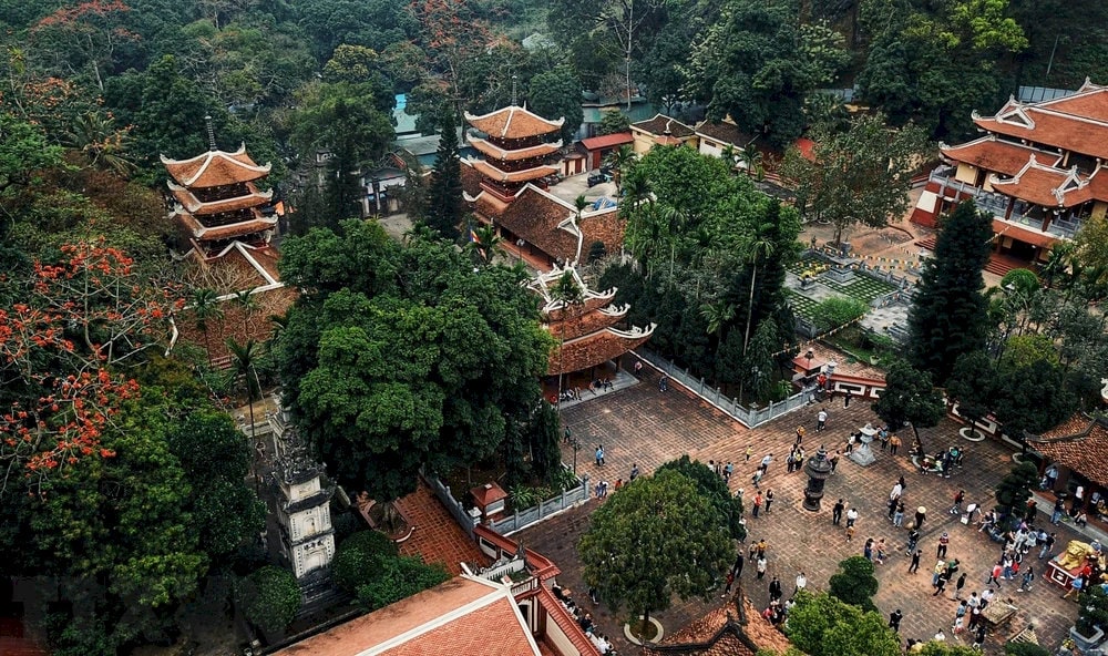 Toàn cảnh chùa Thiên Trù từ trên cao